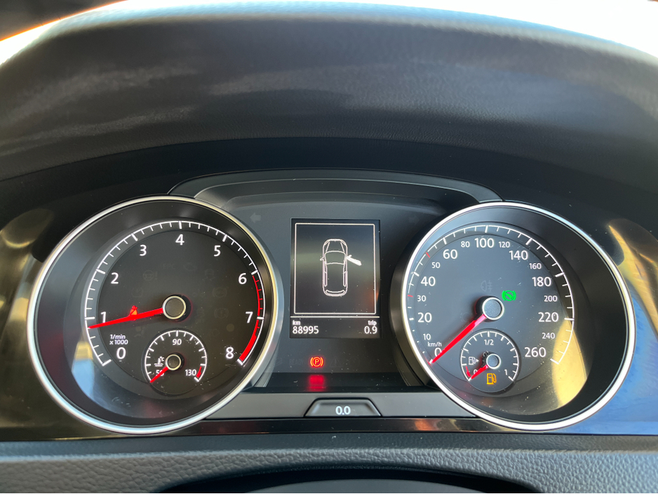 2016 Volkswagen Golf HIGHLINE AUTOMATIC 1.4 PETROL //KEYLESS ENTRY//REVERSE CAMERA//BLIND SPOT WARNING//ADAPTIVE CRUISE CONTROL// €15,950