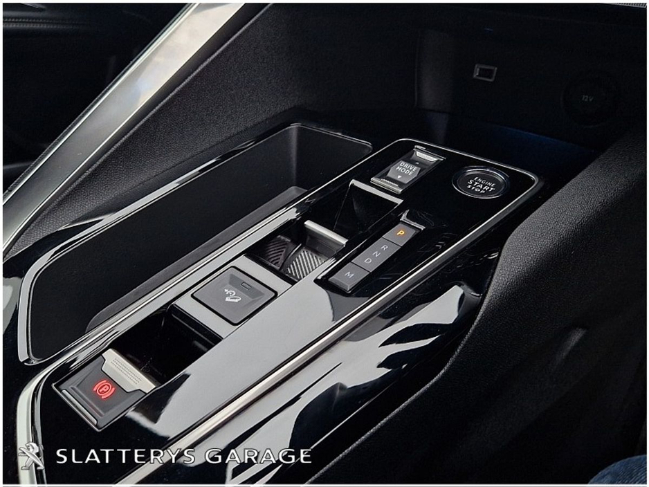 2024 Peugeot 3008 1.5 BlueHDi 130bhp Auto 6.4 GT €35,995