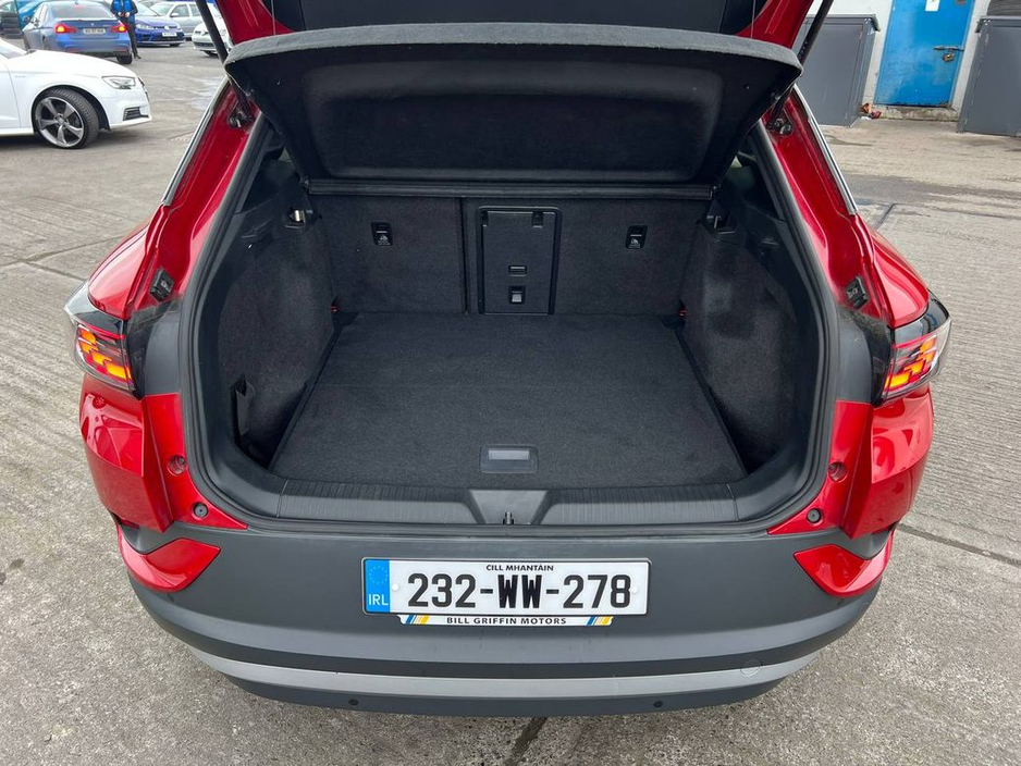 2023 Volkswagen ID.4 - image 14