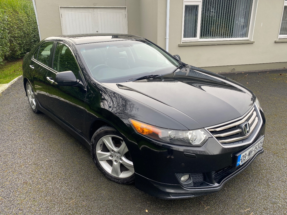 2021 Volvo XC60 2.0 T6 R-DESIGN RECRGE 34 340BHP 5DR A €100,000