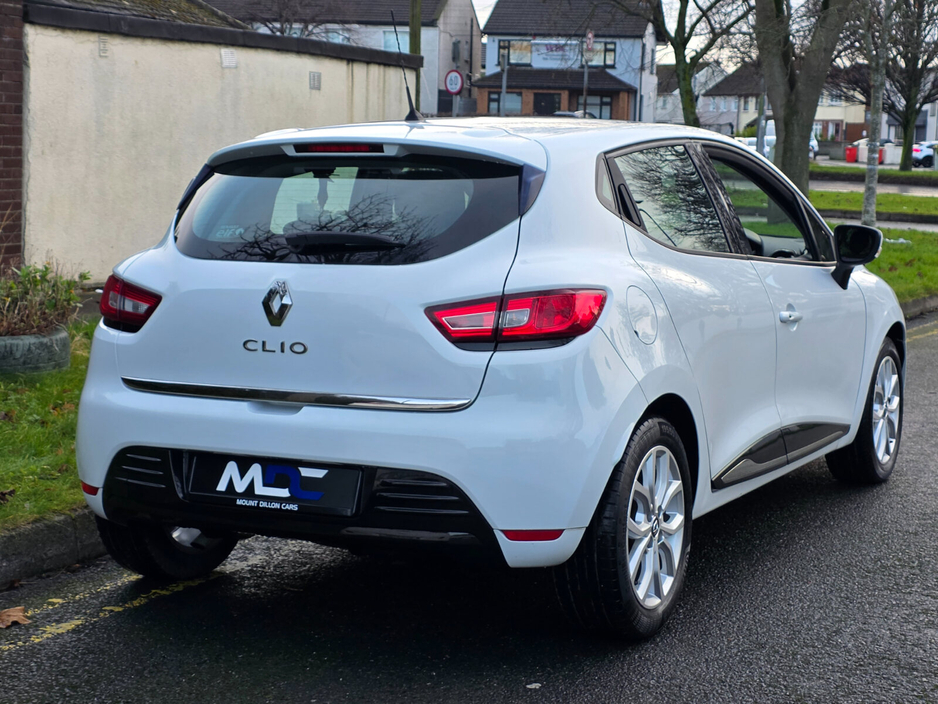 2017 Renault Clio 1.2 16V 75 DYNAMIQUE NAV €9,995