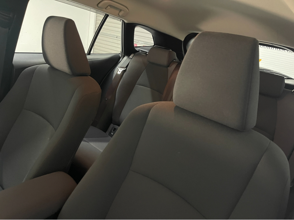 2021 Toyota Corolla - image 7