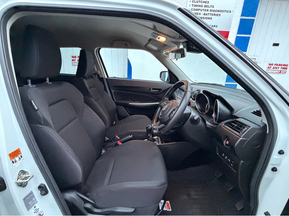2022 Suzuki Swift SZ5 HYBRID  1.2 REVERSING CAMERA ,  UP TO 6 YEARS WARRANTY  5DR €16,450
