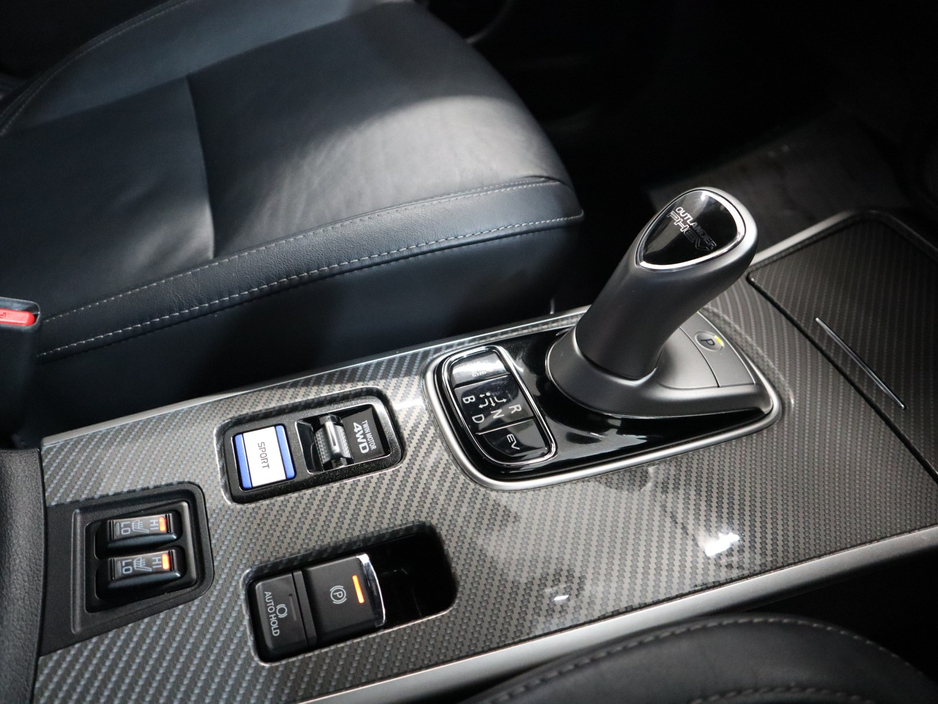 2021 Mitsubishi Outlander - image 24