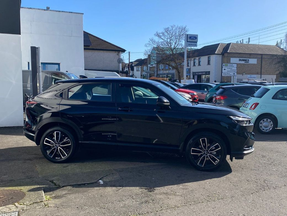 2024 Honda HR-V - image 5