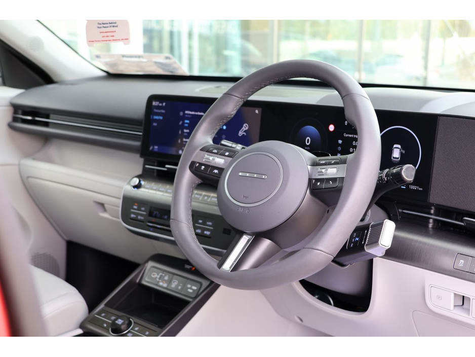 2025 Hyundai Kona - image 9