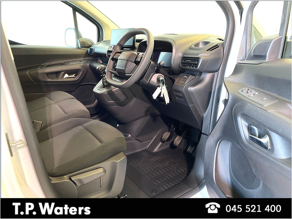 2026 Fiat Doblo - image 6