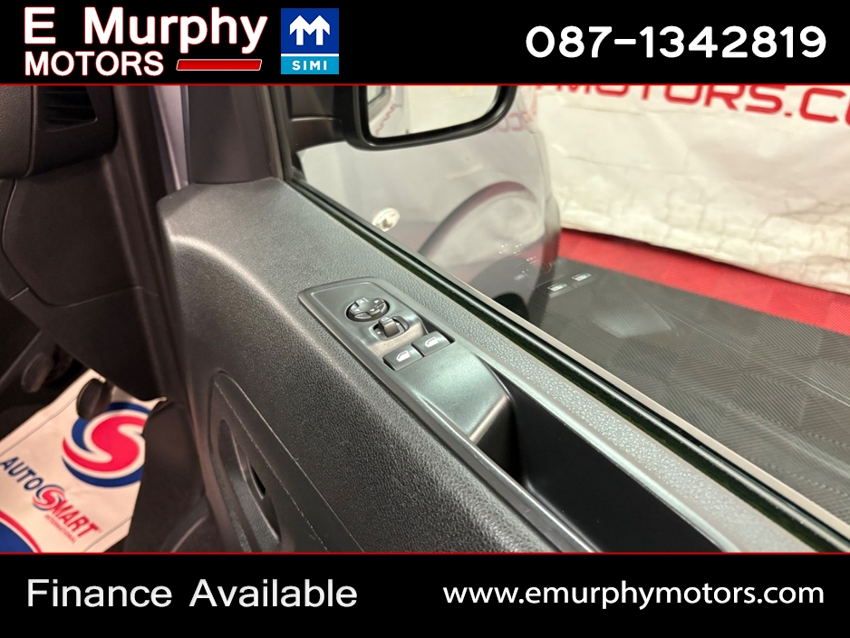 2023 Peugeot Expert - image 20