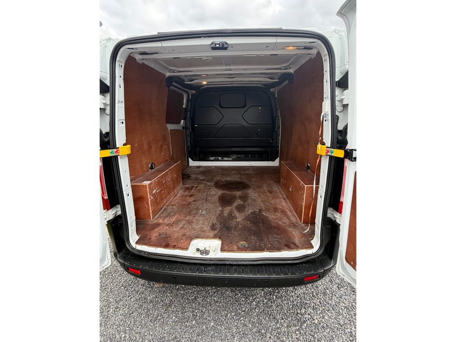 2019 Ford Transit Custom - image 13