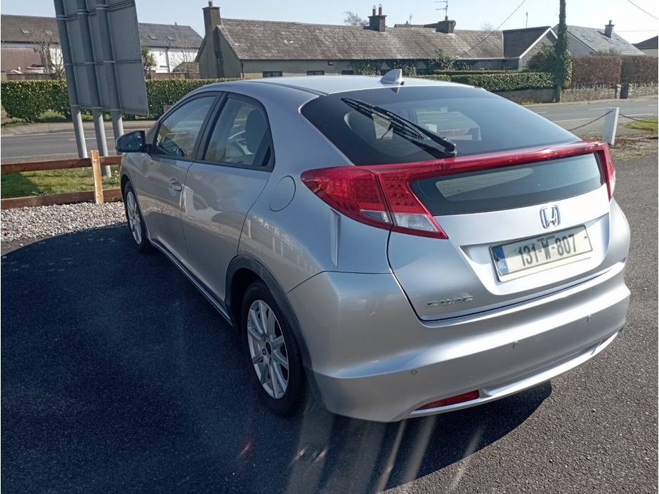 2013 Honda Civic - image 2