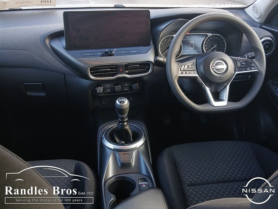 2025 Nissan Juke - image 11