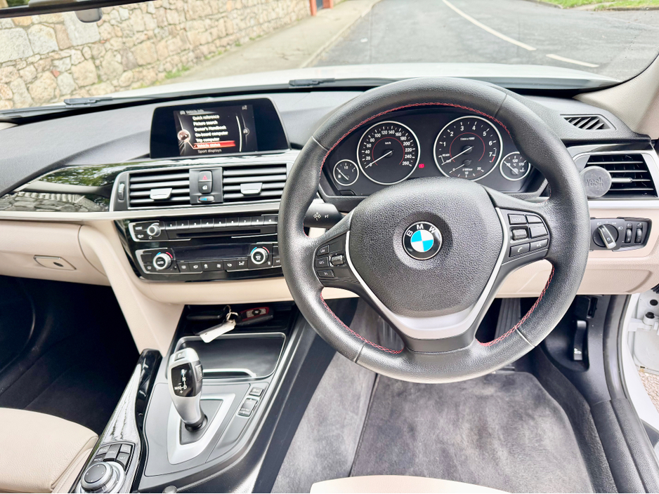 2016 BMW 3 Series - image 20