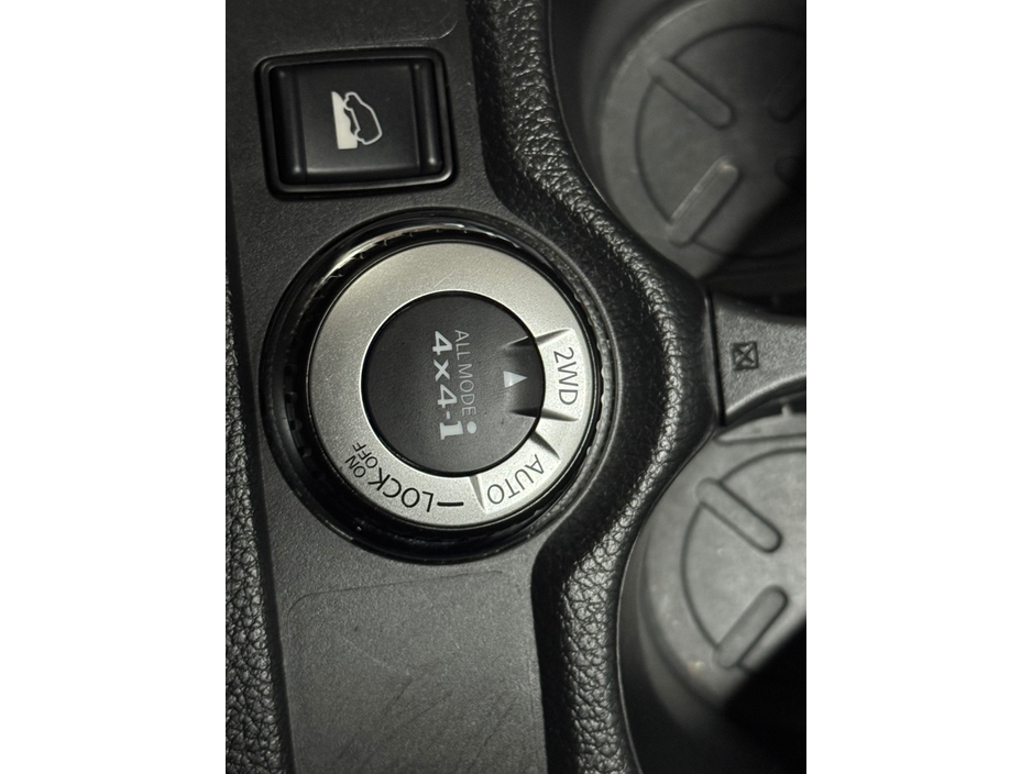 2019 Nissan X-Trail 2.0 L petrol €19,950