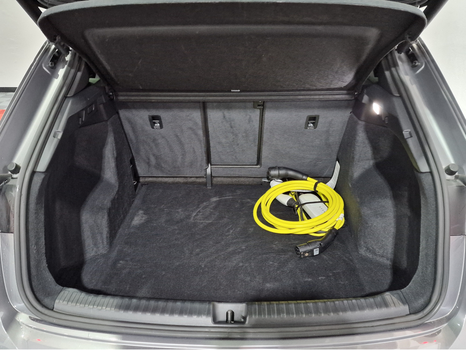 2024 Audi Q4 e-tron 45 S LINE (TECH PACK / 82KWH BATTERY) 282BHP AUTOMATIC **ONE OWNER / APPLE CARPLAY / ADAPTIVE CRUISE CONTROL / FULL LEATHER / SONOS PREMIUM SOUND / SAT NAV / REVERSE CAMERA / WIRELESS PHONE CHARGING** €43,900