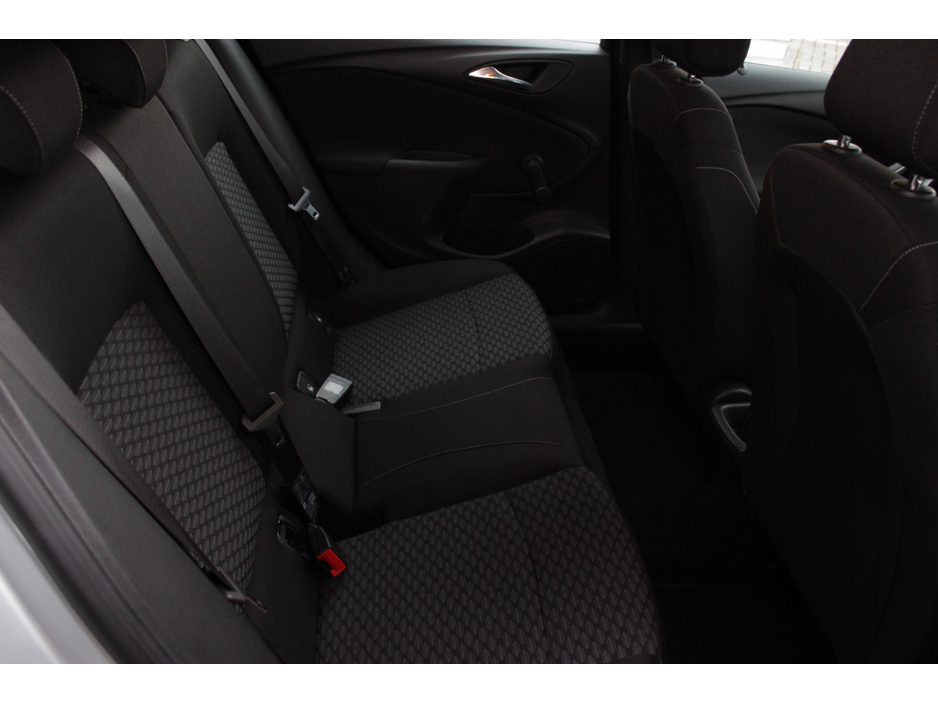 2017 Opel Astra 1.4i S EDITION 5DR HATCHBACK //IRISH CAR FROM NEW WITH ONLY 64000 KM'S // BUY WITH CONFIDENCE AA AND SIMI APPROVED DEALER 2026 // FINANCE ARRANGED // ALL TRADE INS WELCOME // €10,950