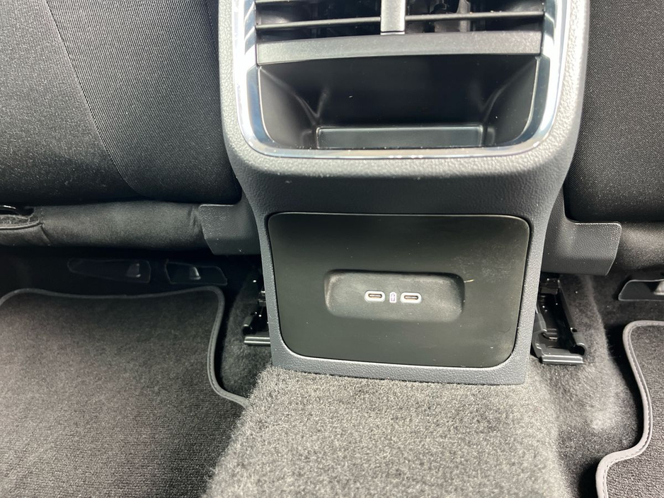 2024 Skoda Octavia - image 14