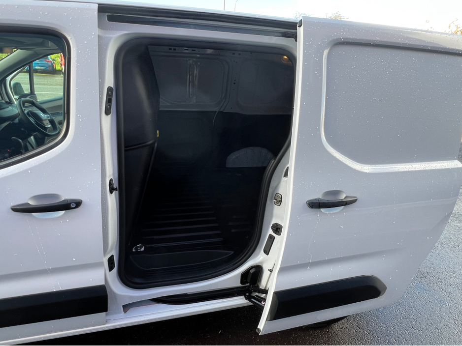 2020 Peugeot Partner PROF PLUS 1.5 BLUE HDI 100 3DR €8,900