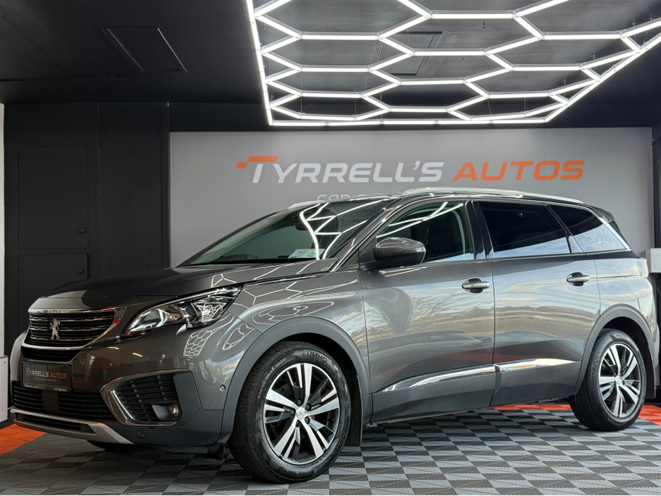 2020 Peugeot 5008 - image 5