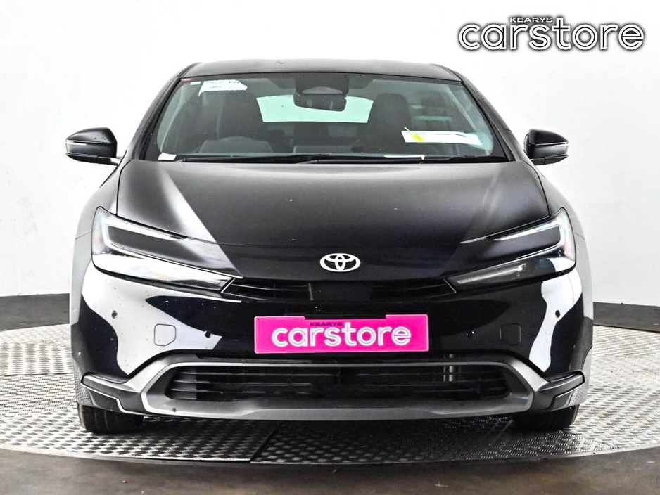 2023 Toyota Prius - image 6