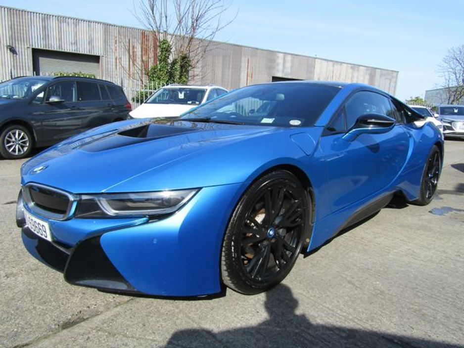 2016 BMW i8 - image 3