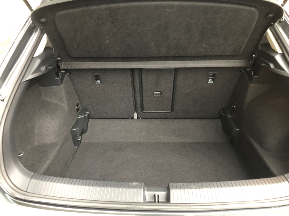 2022 Volkswagen T-Roc - image 12