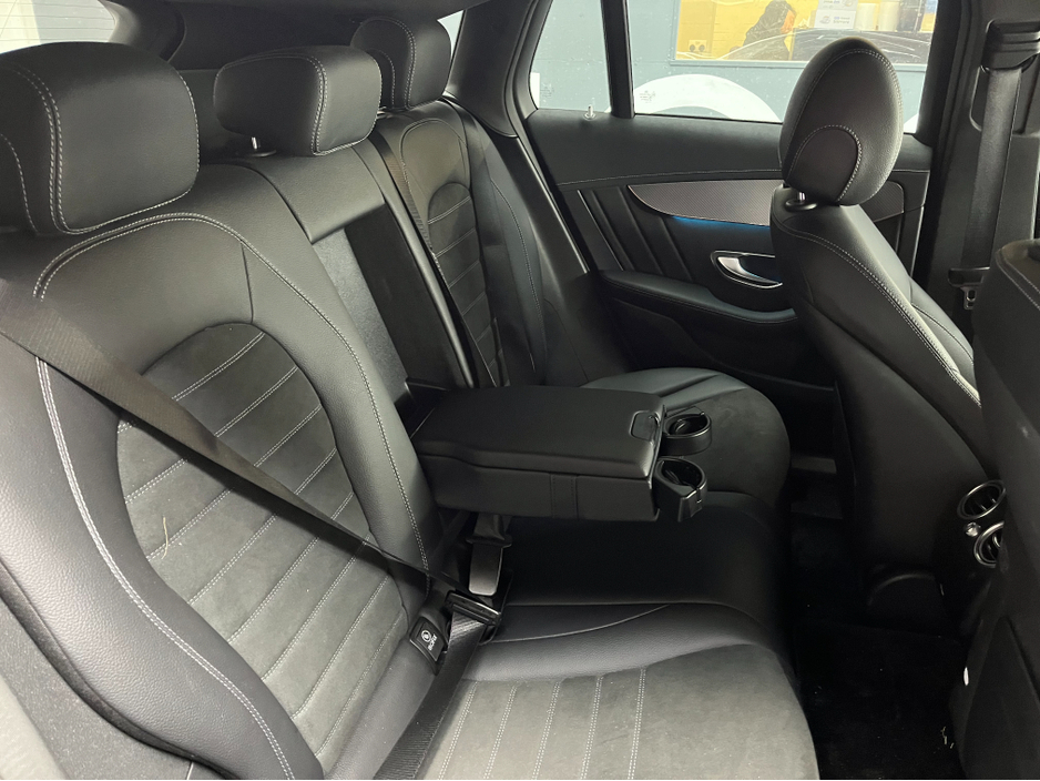 2021 Mercedes-Benz EQC - image 16