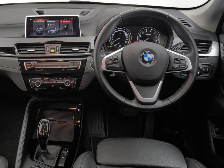 2022 BMW X1 sDrive18i Sport €32,900