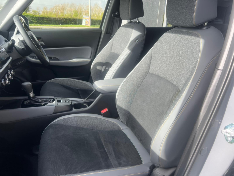 2025 Honda Jazz - image 10