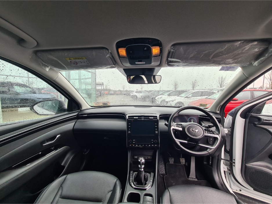 2022 Hyundai Tucson - image 9