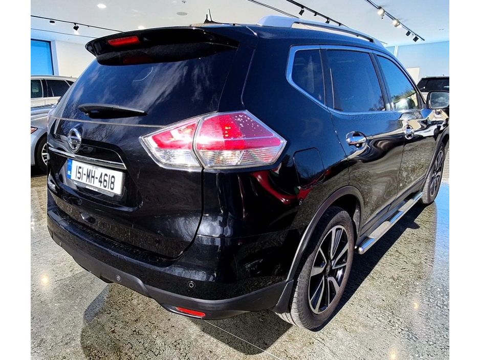 2015 Nissan X-Trail - image 3