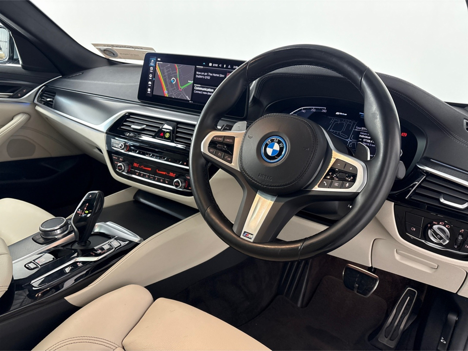2022 BMW 5 Series 530E HYBRID M SPORT NEW NCT**19"MATTE BLACK ALLOYS**PANORAMIC SUNROOF**FRONT HEATED ELECTRIC SEATS**AMBIENT LIGHTING**APPLE CARPLAY**REVERSE CAMERA**PARKING SENSORS**DRIVE MODES**FINANCE AVAILABLE** €37,995
