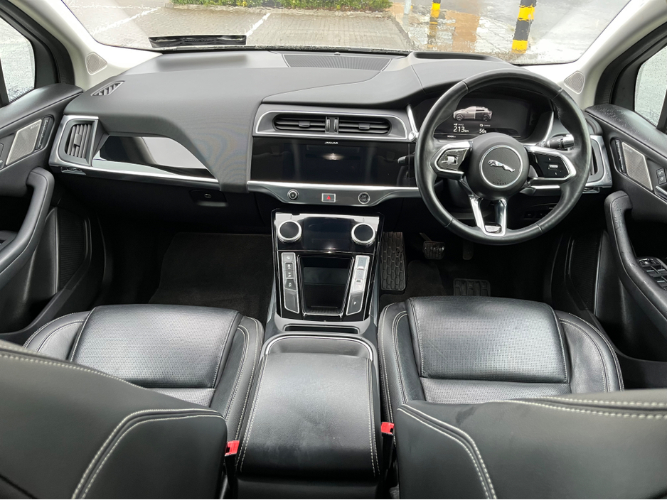 2020 Jaguar I-Pace - image 19