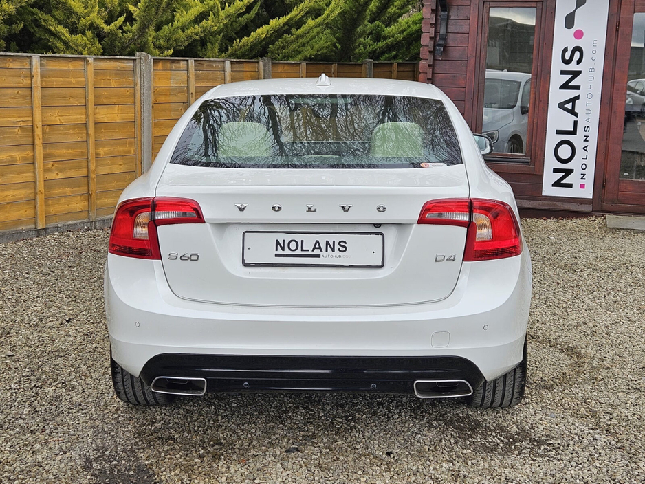 2017 Volvo S60 - image 6