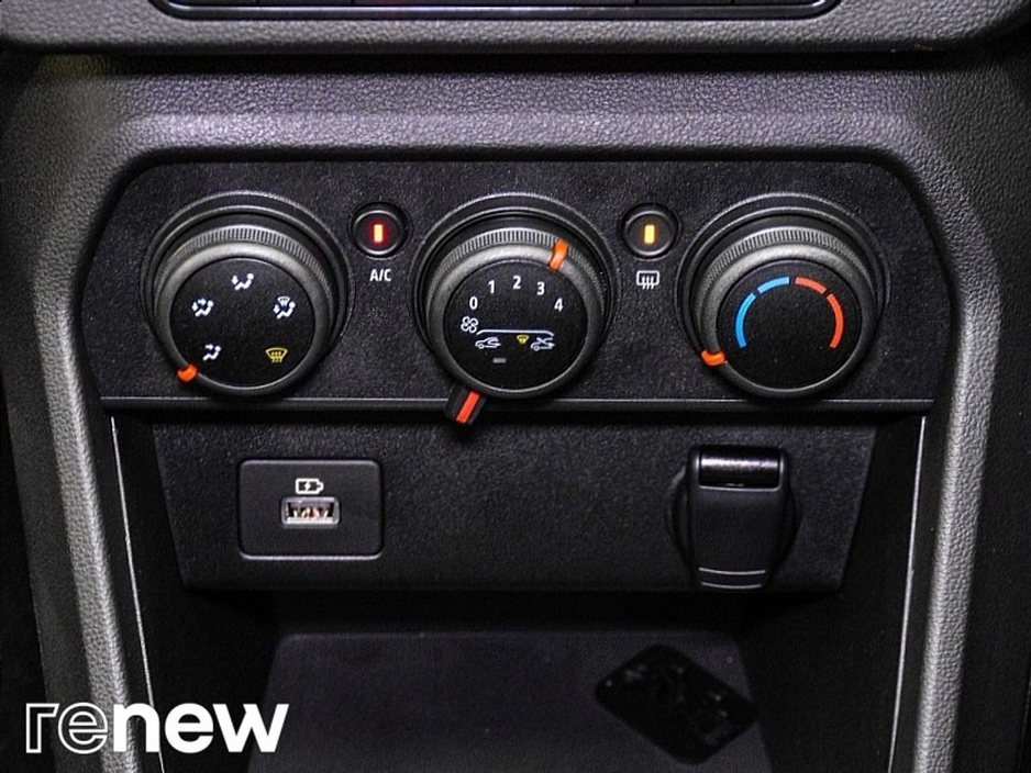 2022 Dacia Sandero Stepway - image 20