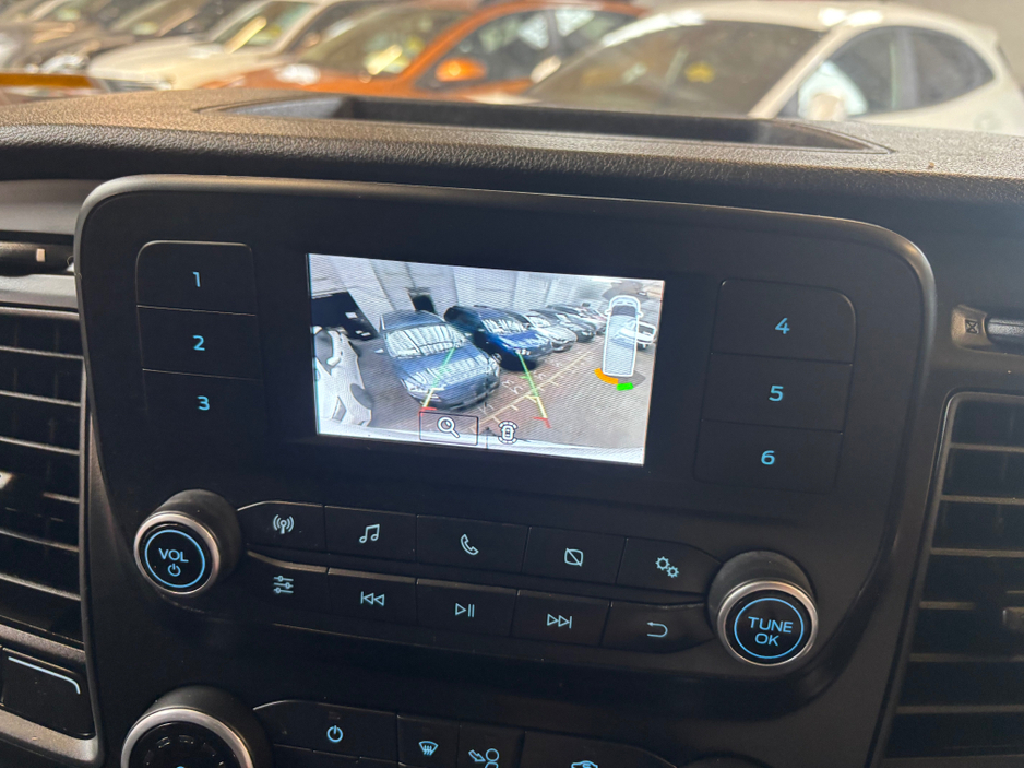 2022 Ford Transit - image 10