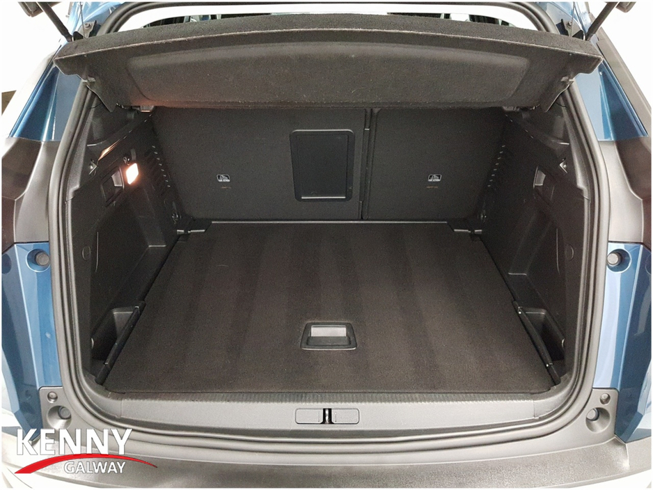 2021 Peugeot 3008 - image 28