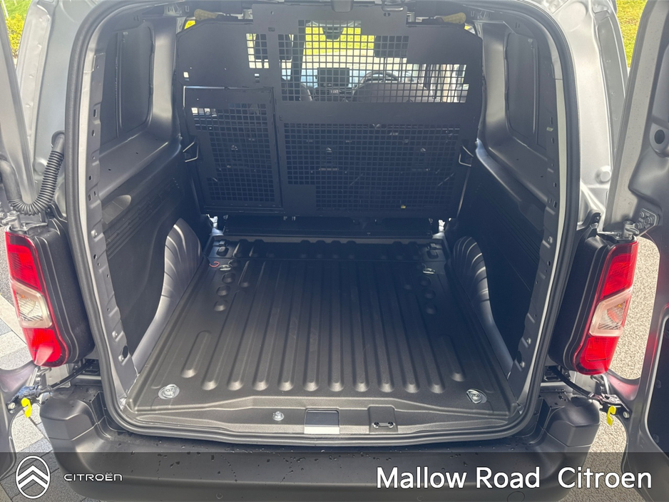 2026 Citroen Berlingo - image 10