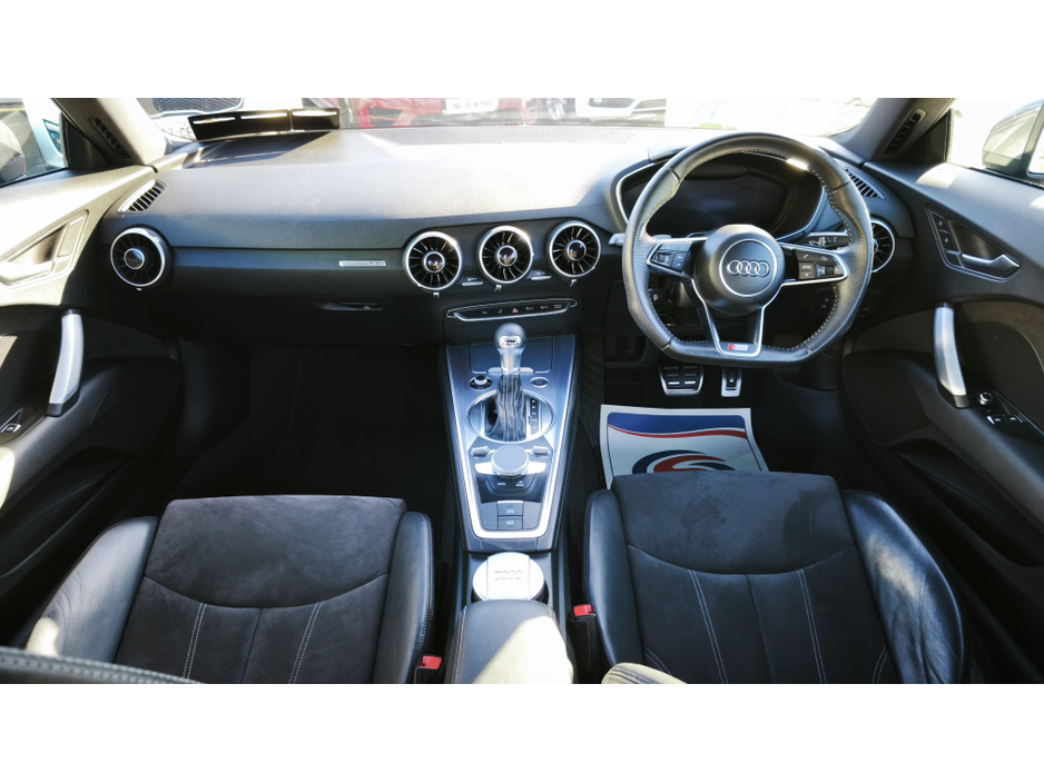 2016 Audi TT - image 16