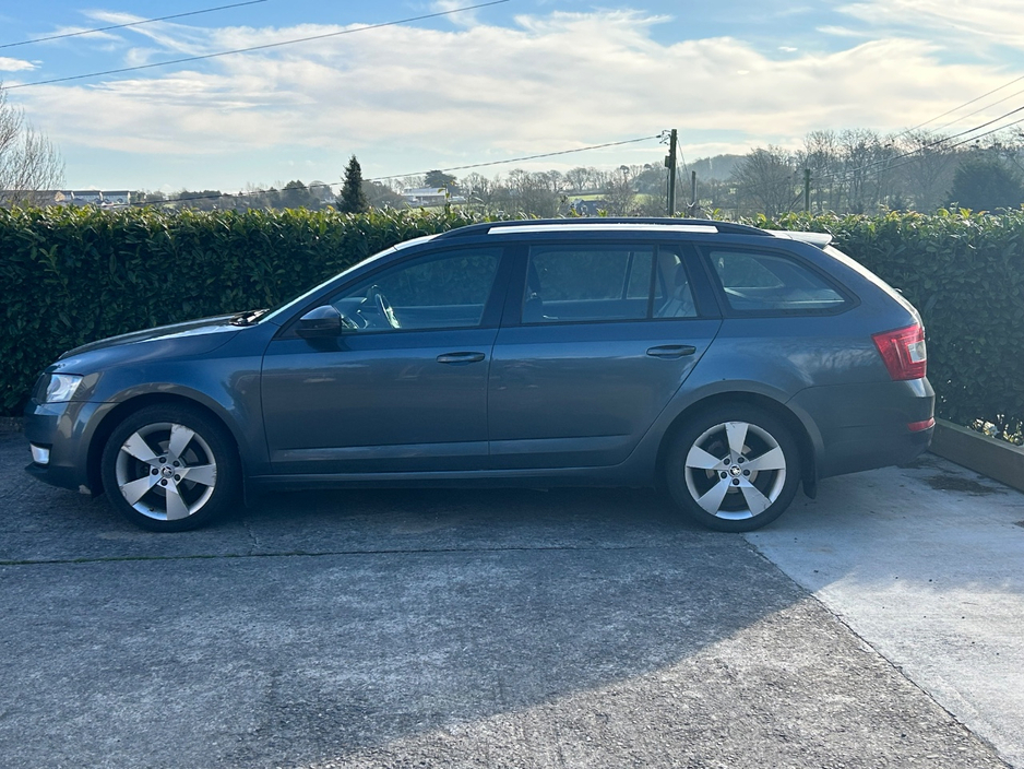 2014 Skoda Octavia - image 4