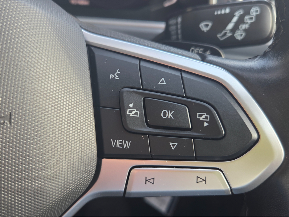 2023 Volkswagen T-Roc - image 19