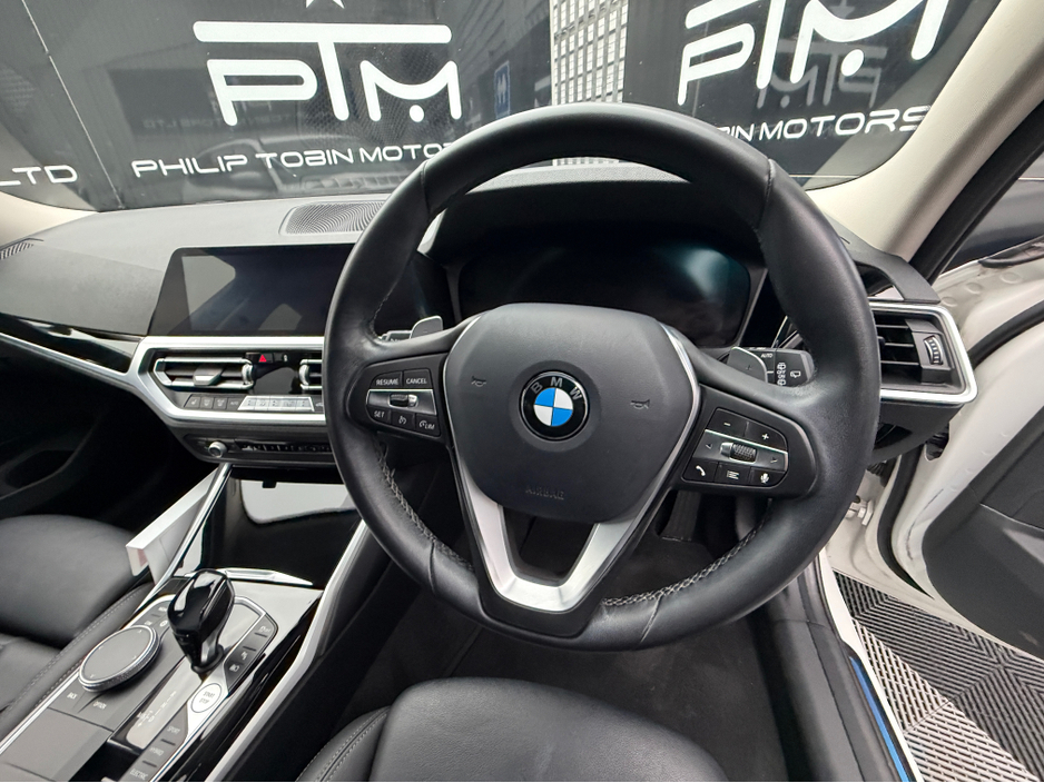 2020 BMW 3 Series 330e XDRIVE SPORT PRO AUTO €24,995