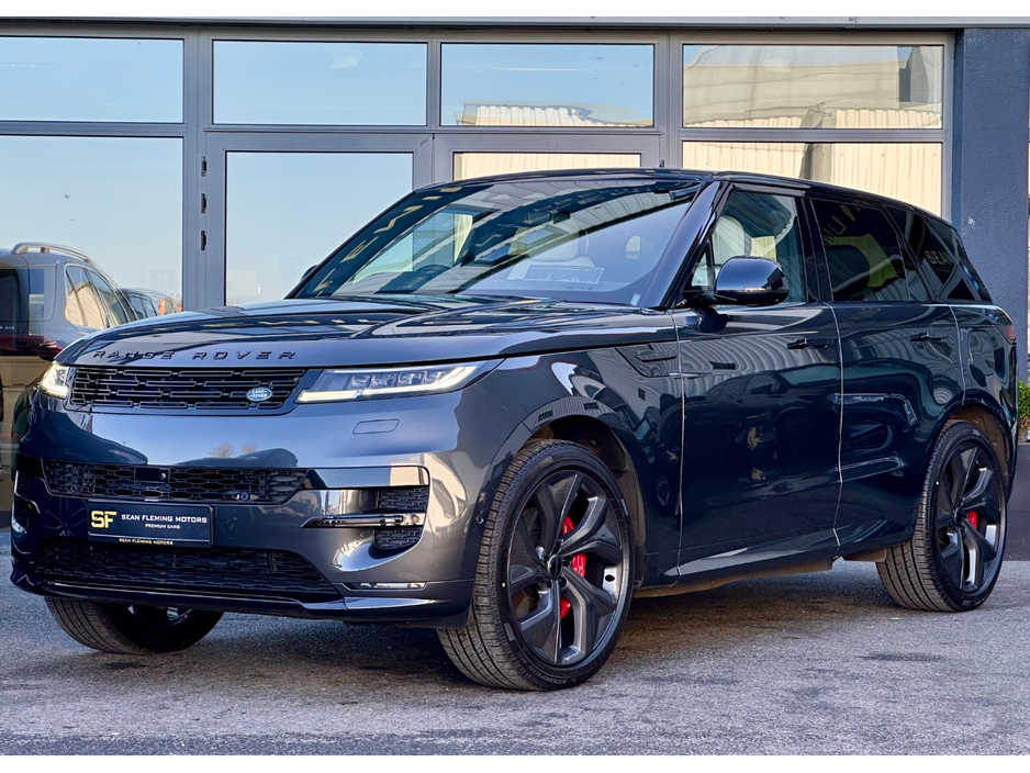 2025 Land Rover Range Rover Sport - image 3