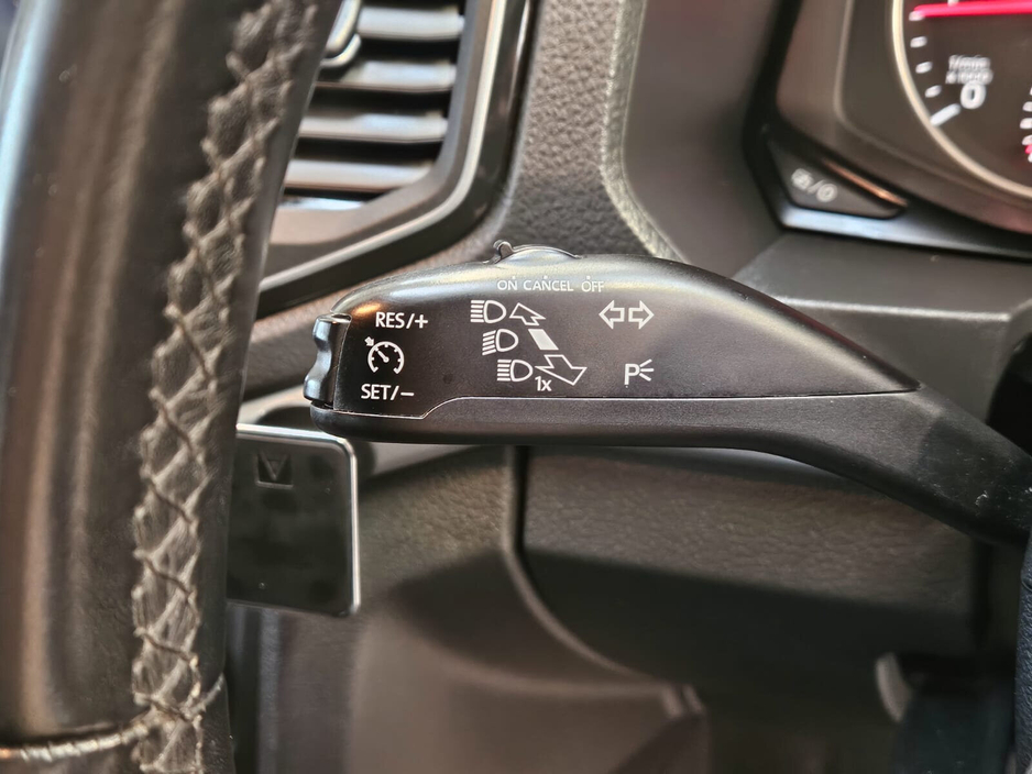 2019 Volkswagen Amarok - image 12