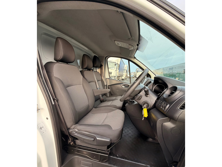 2021 Renault Trafic 2.0 High Spec €18,658