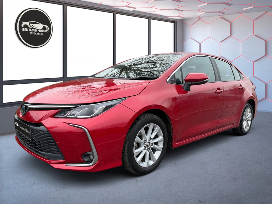 2023 Toyota Corolla - image 2