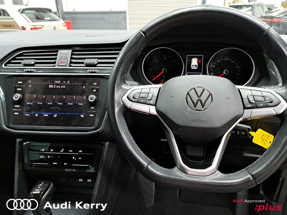 2022 Volkswagen Tiguan - image 22