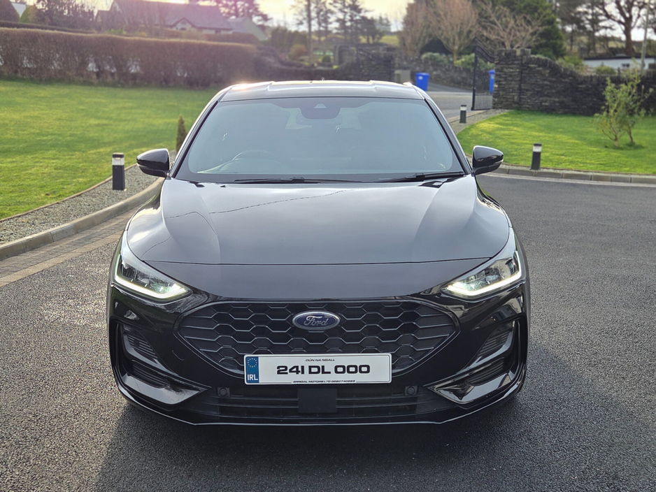 2024 Ford Focus - image 3