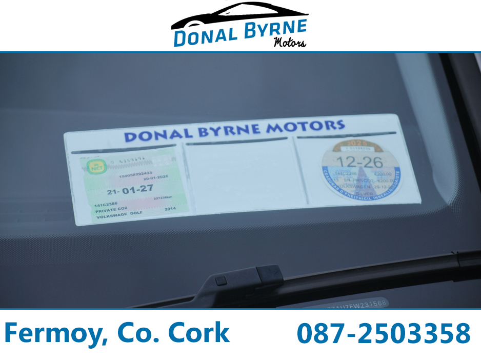 2014 Volkswagen Golf - image 3