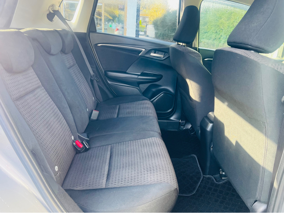 2019 Honda Fit ALLOYS // REVERSE CAM // BLUETOOTH €14,900