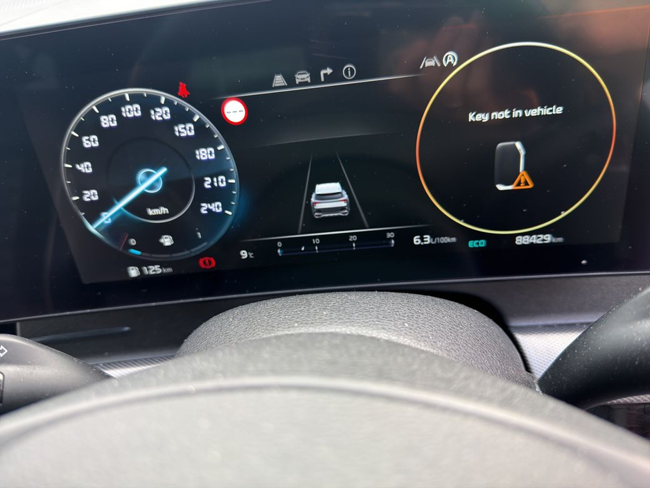 2023 Kia Sportage - image 10